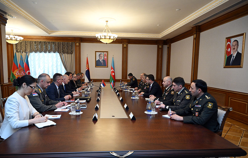 Обсуждено военное сотрудничество между Азербайджаном и Сербией (ФОТО)