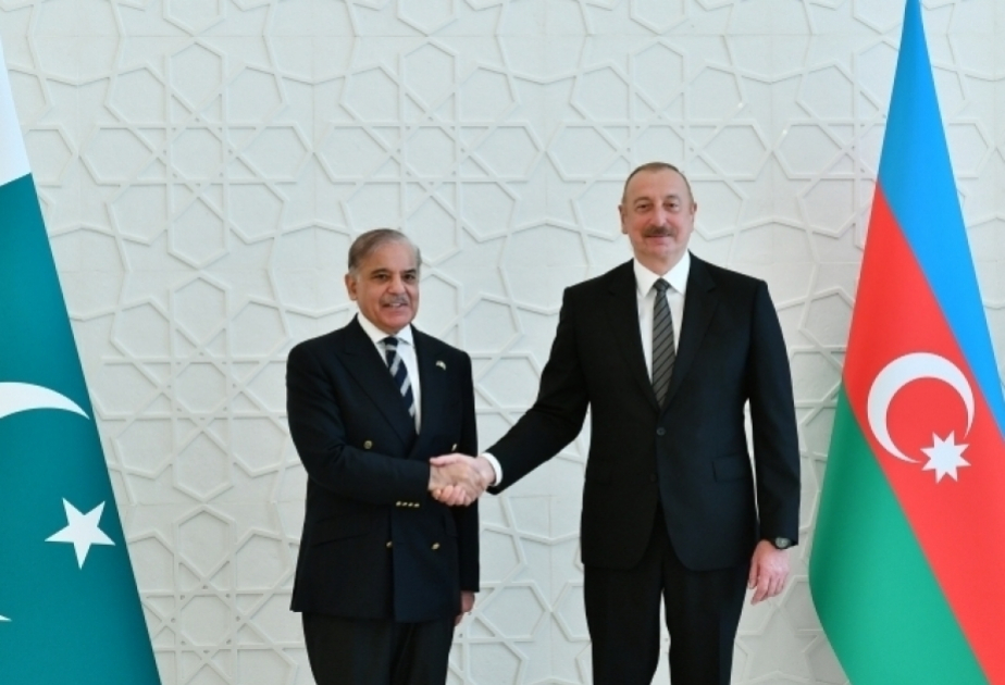 Prime Minister of Pakistan makes phone call to President Ilham Aliyev