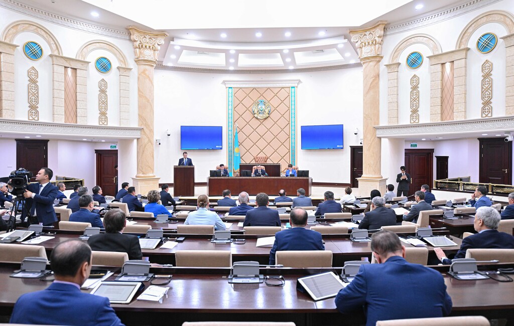 Сенат Казахстана ратифицировал ряд транспортных соглашений, в том числе по развитию ТМТМ