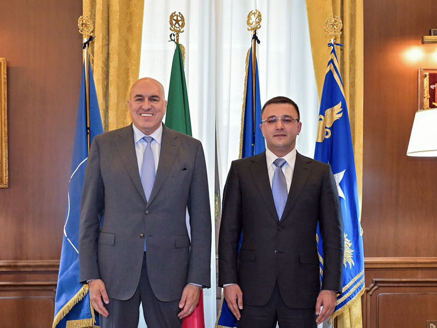 Замминистра обороны Азербайджана находится с визитом в Италии