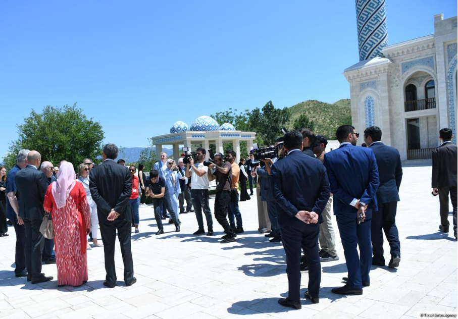 “COP29-a Aparan Yol: Dayanıqlı və Davamlı Gələcək” mövzusunda toplantı iştirakçıları Zəngilan məscidini ziyarət edib (FOTO)