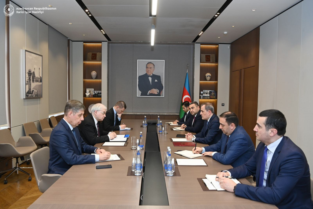 Джейхун Байрамов обсудил процесс нормализации азербайджано-армянских отношений со спецпредставителем МИД России