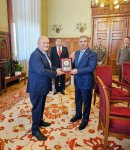 Azerbaijani defense minister meets with deputy chairman of Hungarian national assembly (PHOTO)
