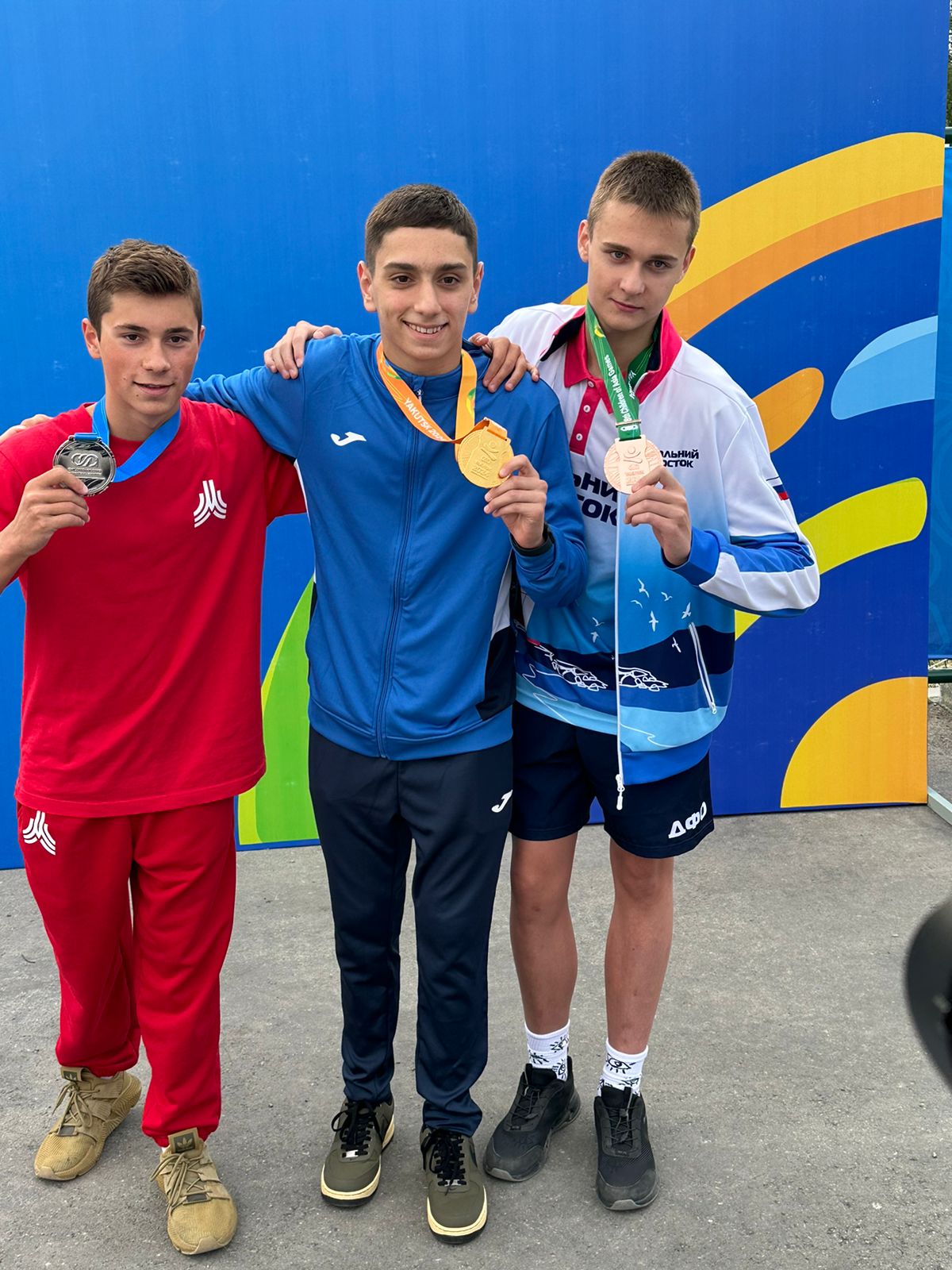Azərbaycan üzgüçüsü beynəlxalq turnirdə qızıl medal qazandı (FOTO)