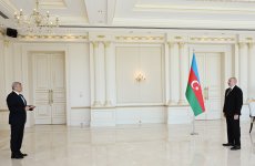 Президент Ильхам Алиев принял верительные грамоты новоназначенного посла Кыргызской Республики в Азербайдане (ВИДЕО/ФОТО)