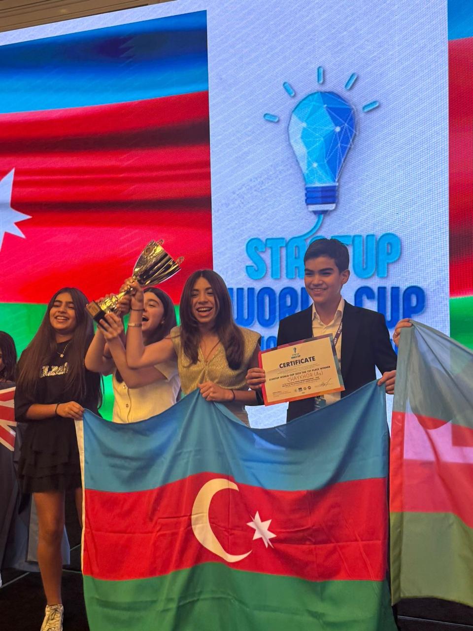 Студенты  Miniboss Business School Baku стали победителями чемпионата мира по стартапам (ФОТО)