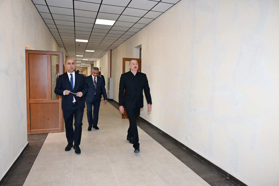 Prezident İlham Əliyev Xankəndidə Qarabağ Universitetində görülən işlərlə tanış olub (FOTO)