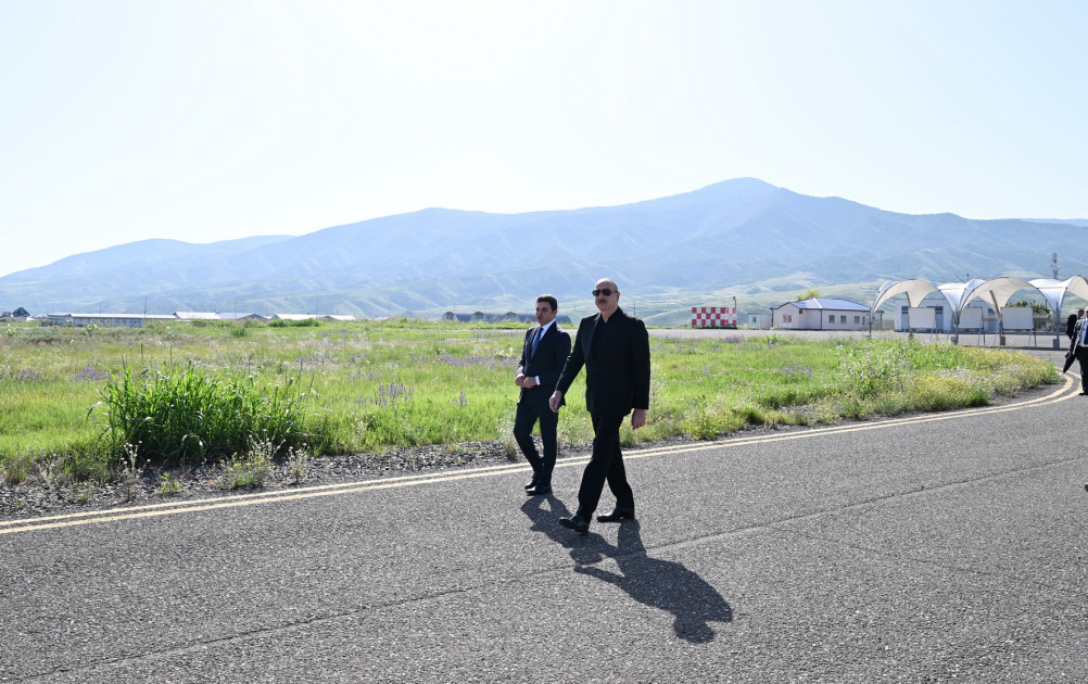 Prezident İlham Əliyev Xocalı hava limanında olub (FOTO)