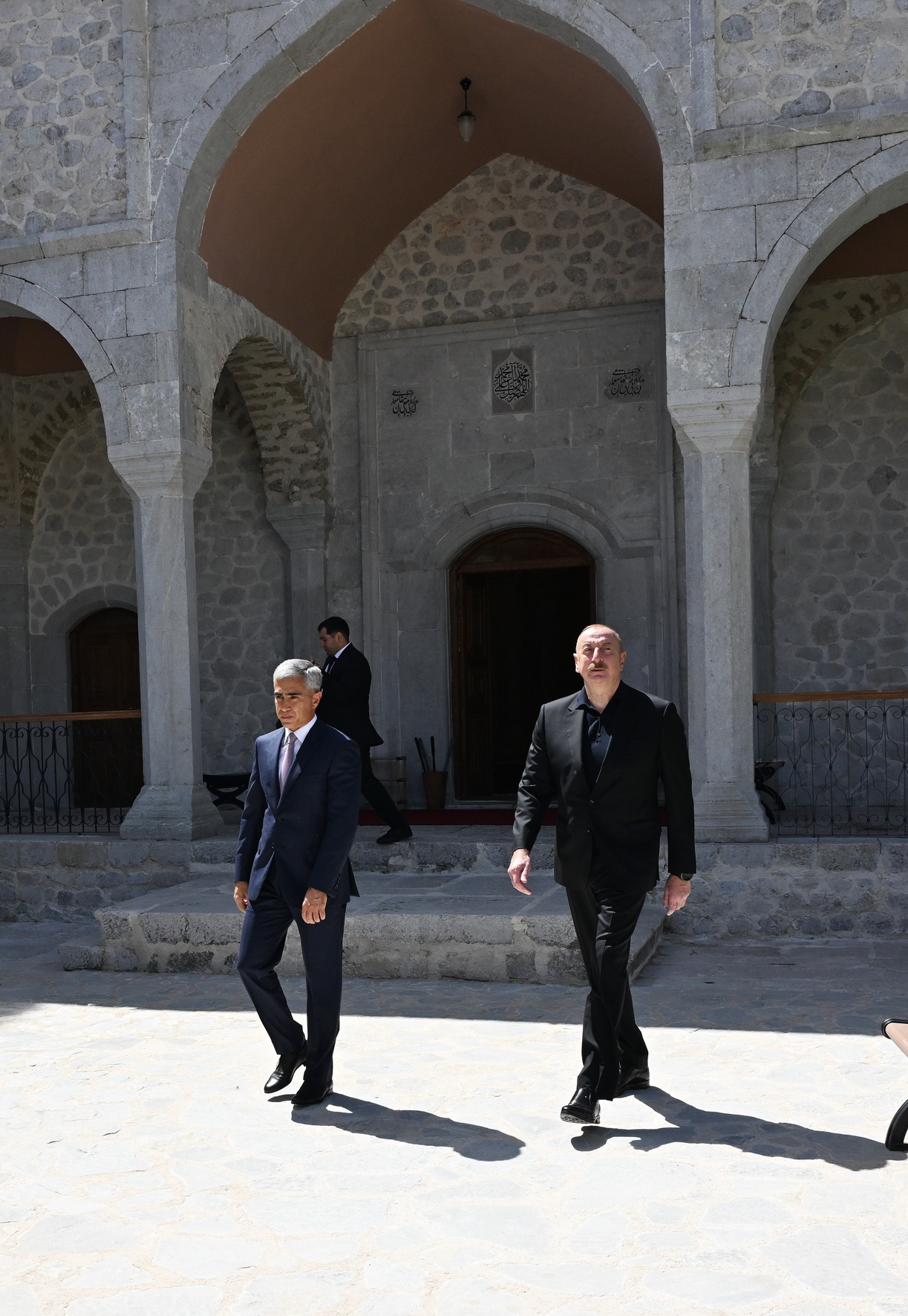 Prezident İlham Əliyev Şuşada Aşağı Gövhər Ağa məscidinin bərpadan sonra açılışında iştirak edib (FOTO)