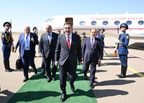 Turkish Vice President arrives on visit to Azerbaijan (PHOTO)