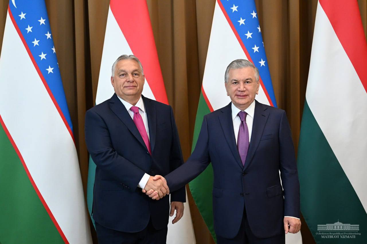 Президент Узбекистана и премьер-министр Венгрии обсудили в Шуше расширение сотрудничества стран