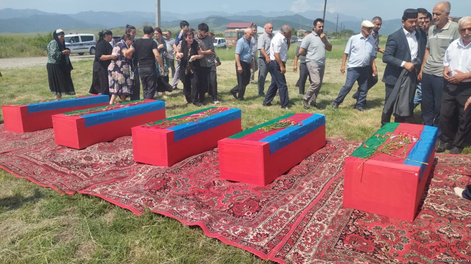 Захоронены останки еще 5 шехидов Первой Карабахской войны (ФОТО)