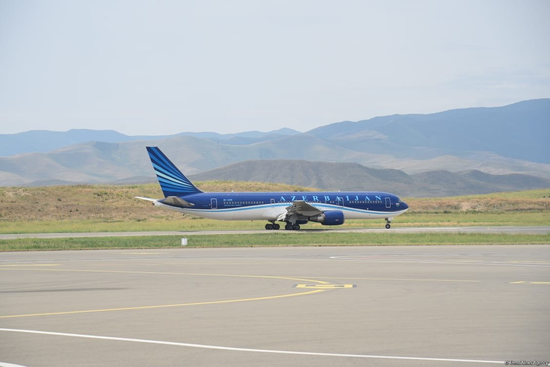 Bakı aeroportunda uçuş gecikmələrinin və təxirə salınmalarının səbəbləri nədir? - AÇIQLAMA