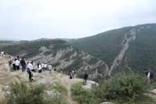 Qlobal Media Forumunun iştirakçıları Şuşada gəzintidə olublar (FOTO)