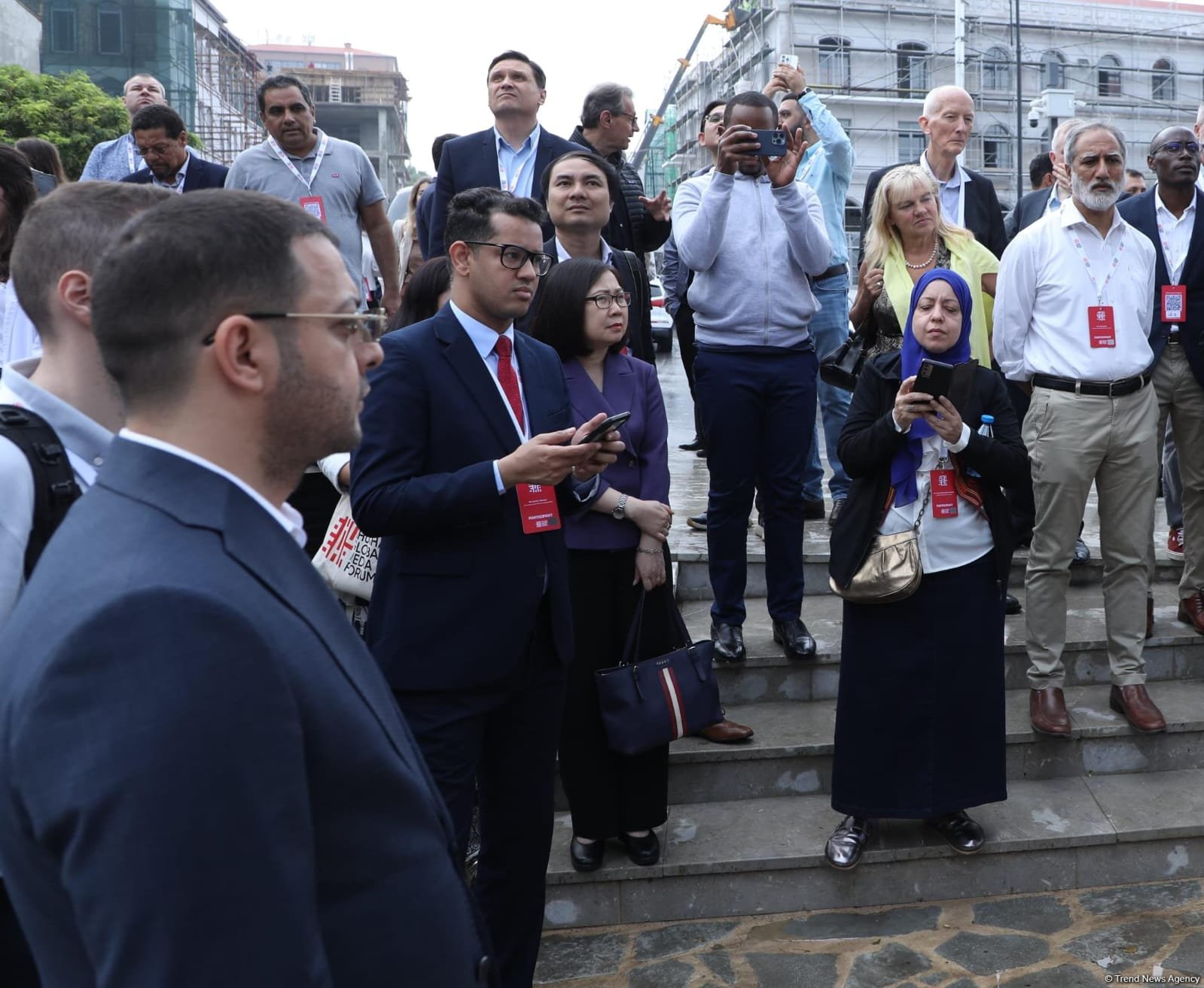 Qlobal Media Forumunun iştirakçıları Şuşada gəzintidə olublar (FOTO)