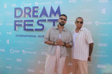 Звезды на красной дорожке на открытии первого Dream Fest в Баку (ФОТО)