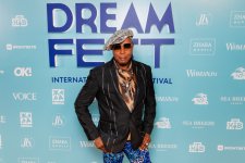 Dr.Alban и звезды в красочных нарядах на красной дорожке Dream Fest в Баку (ФОТО)