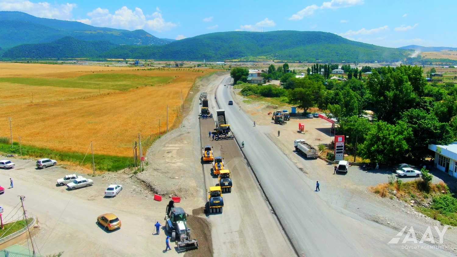 Muğanlı-İsmayıllı-Qəbələ avtomobil yolu yenidən qurulur (FOTO)