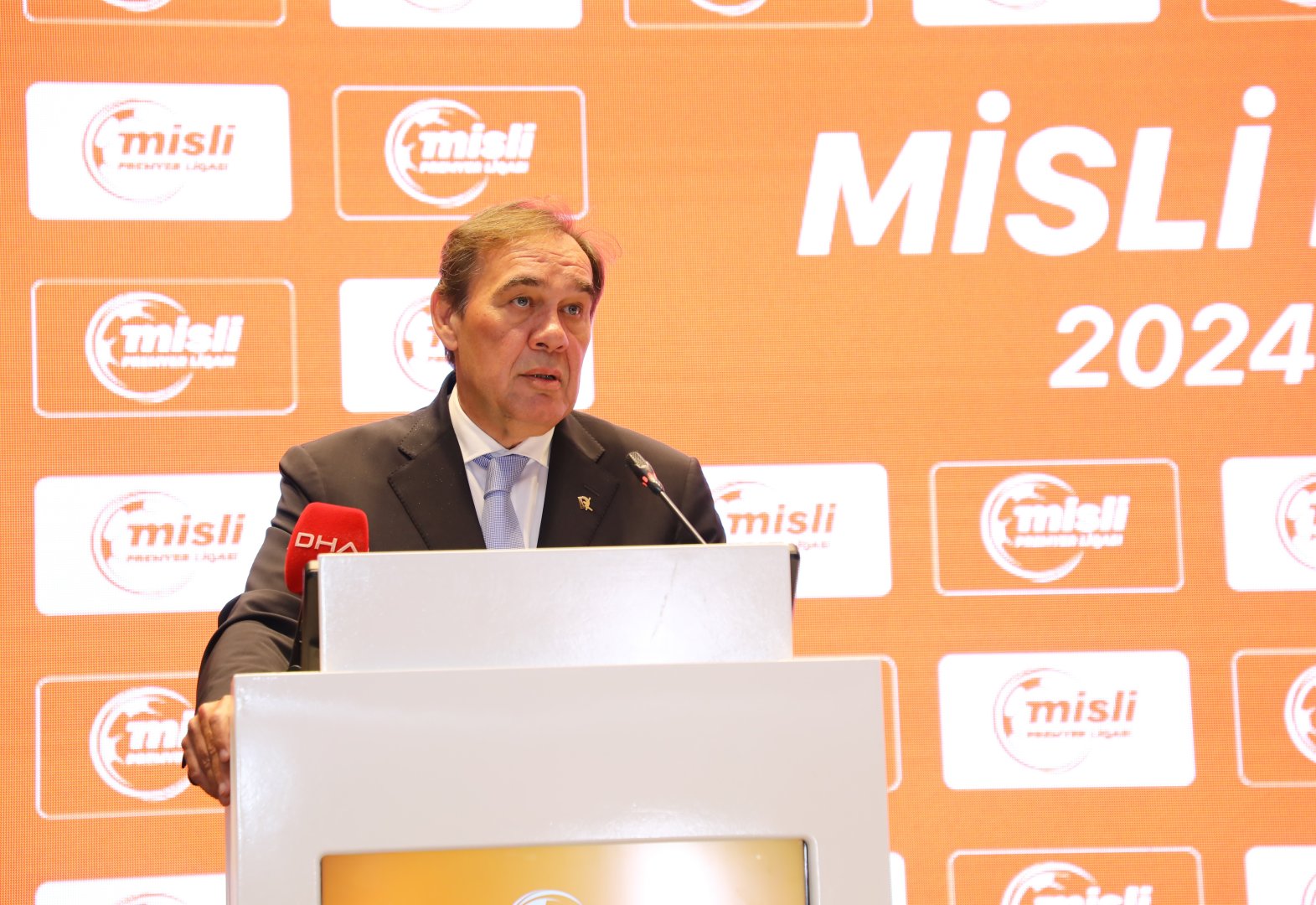 “Misli” Azərbaycan futboluna dəstəyini davam etdirir (FOTO)