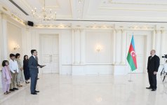 President Ilham Aliyev receives credentials of incoming ambassador of Pakistan to Azerbaijan (PHOTO)