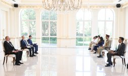 President Ilham Aliyev receives credentials of incoming ambassador of Pakistan to Azerbaijan (PHOTO)