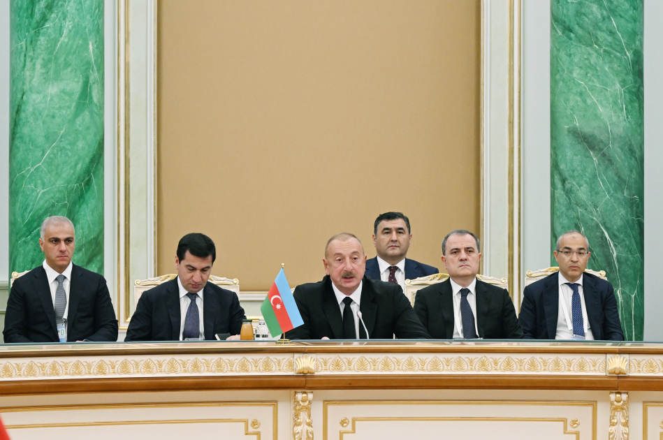 President Ilham Aliyev addresses meeting of Heads of State of Central ...