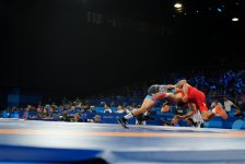 Another Azerbaijani wrestler's Olympic run continues with quarterfinal berth (PHOTO)