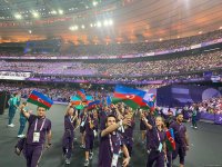 Azerbaijan participates in Olympics closing ceremony parade (PHOTO)