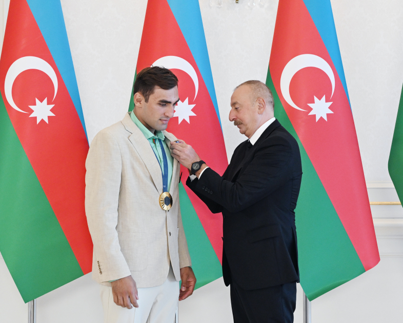 Prezident İlham Əliyev Paris Yay Olimpiya Oyunlarında medal qazanmış Azərbaycan idmançılarını və onların məşqçilərini qəbul edib (YENİLƏNİB) (FOTO/VİDEO)