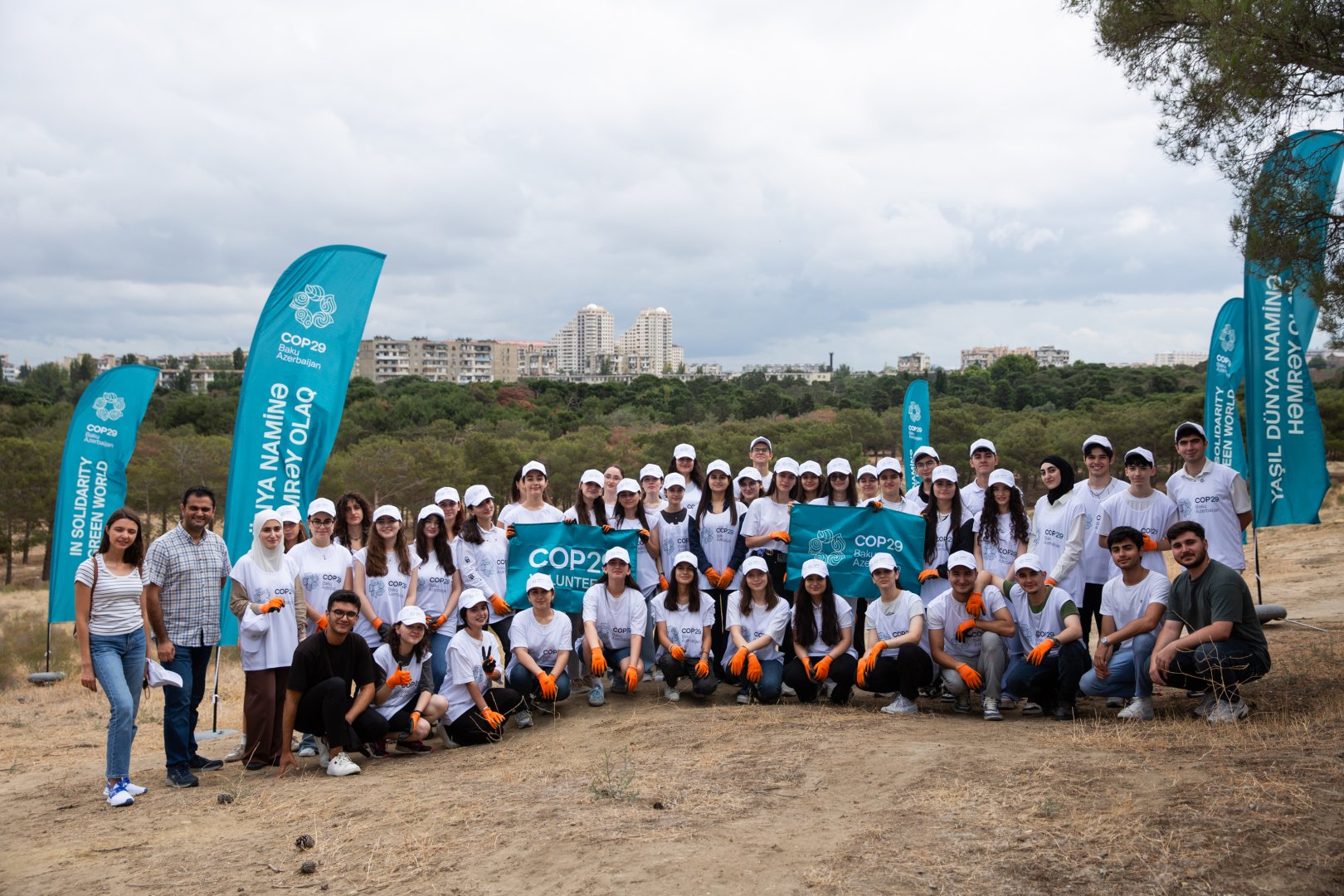 COP29 Volunteers Launch “Green Recyclers” Cleanup Campaign (PHOTO)