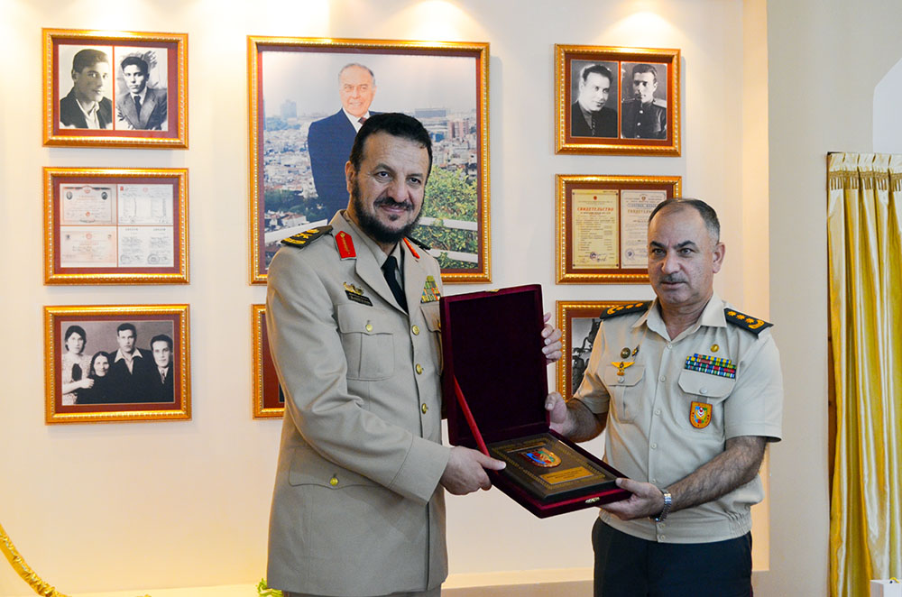 Azerbaijan organizes working meeting with Saudi Arabian military specialists (PHOTO)