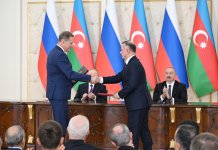 Azerbaijan, Russia exchange signed documents (PHOTO/VIDEO)