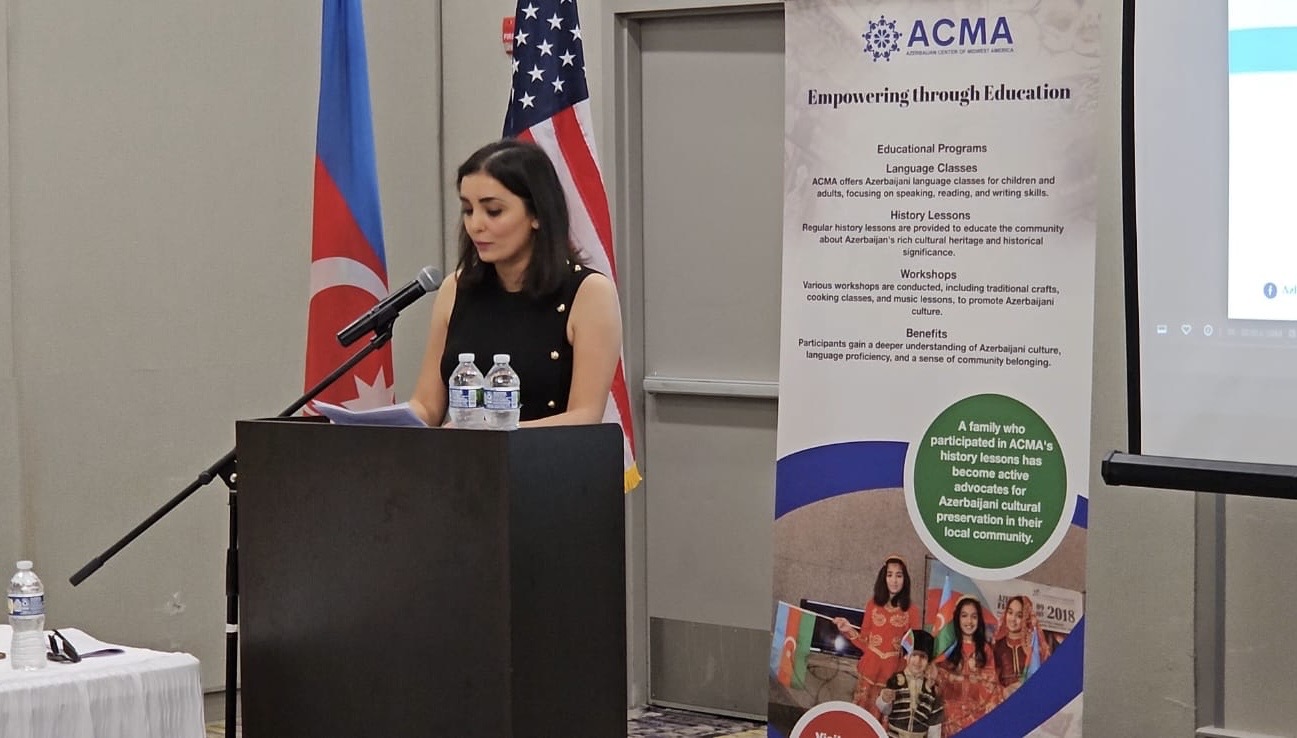 Azerbaijan's State Committee for Work with Diaspora holds meeting with compatriots in Illinois (PHOTO)