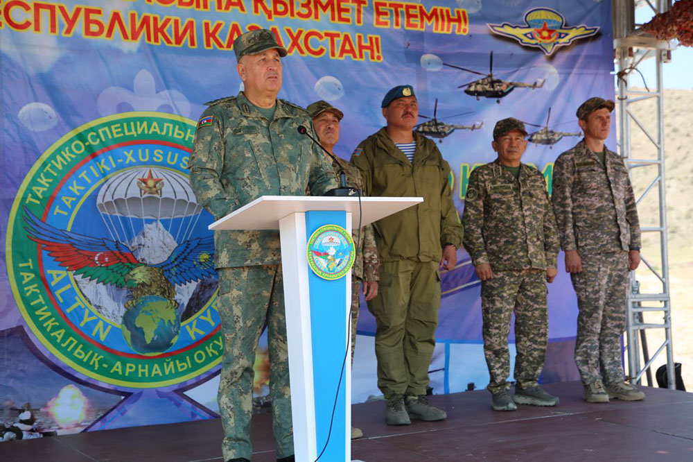 Azerbaijani army chief of general staff watches Altyn Kyran-2024 tactical drill (PHOTO)