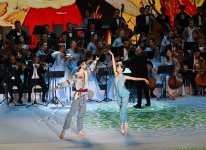 President Ilham Aliyev, First Lady Mehriban Aliyeva attend gala concert of masters of arts of Azerbaijan and Uzbekistan in Tashkent (PHOTO/VIDEO)