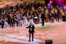 President Ilham Aliyev, First Lady Mehriban Aliyeva attend gala concert of masters of arts of Azerbaijan and Uzbekistan in Tashkent (PHOTO/VIDEO)