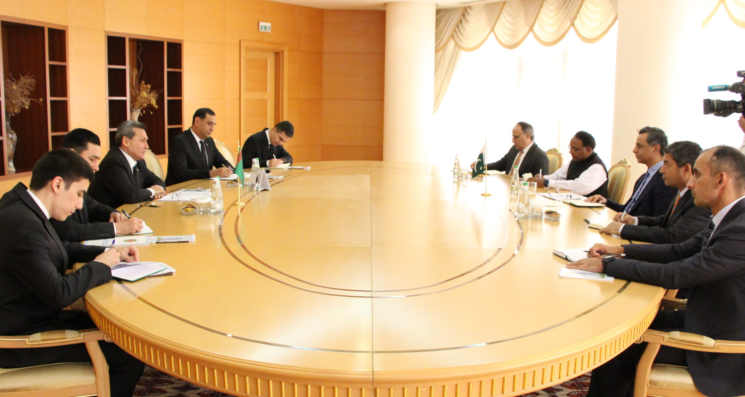 Turkmenistan, Pakistan explore enhanced co-op in transport and infrastructure