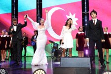 Heydər Əliyev Mərkəzinin parkında “Yay Festivalı” bağlanış konserti keçirilib (FOTO/VİDEO)