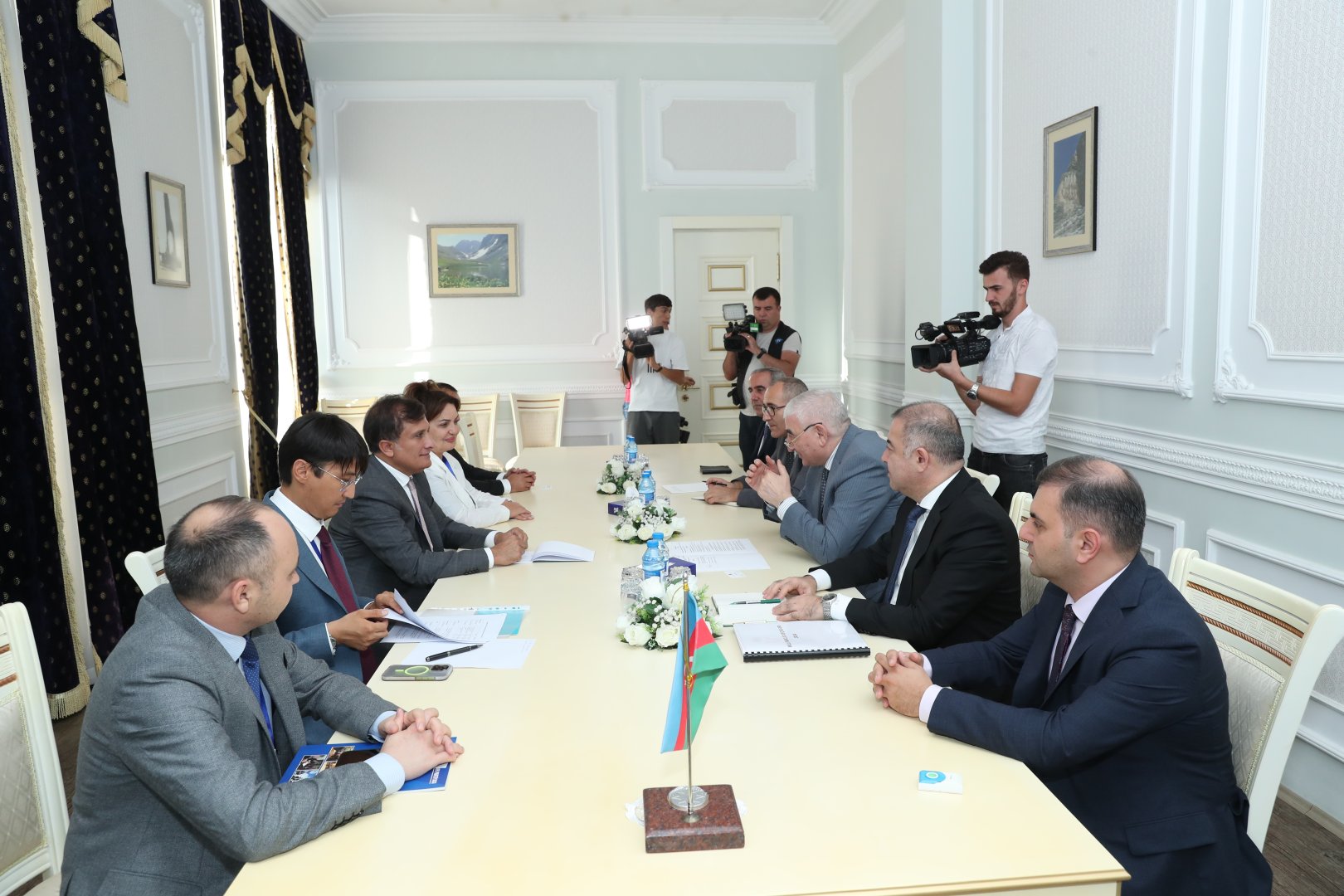 Azerbaijani CEC chair meets with Organization of Turkic States delegation (PHOTO)