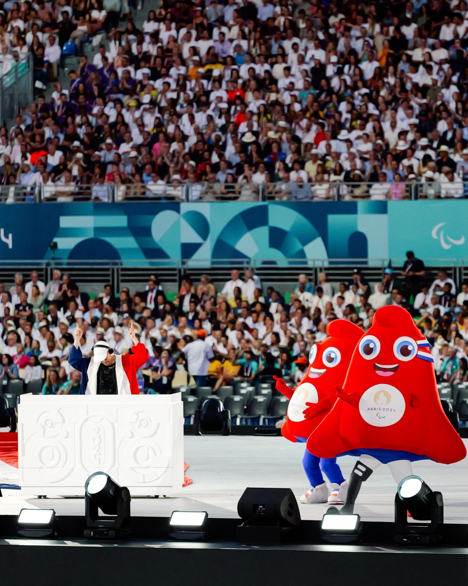 Paris-2024: Paralimpiadanın açılış mərasimi keçirilib (FOTO)