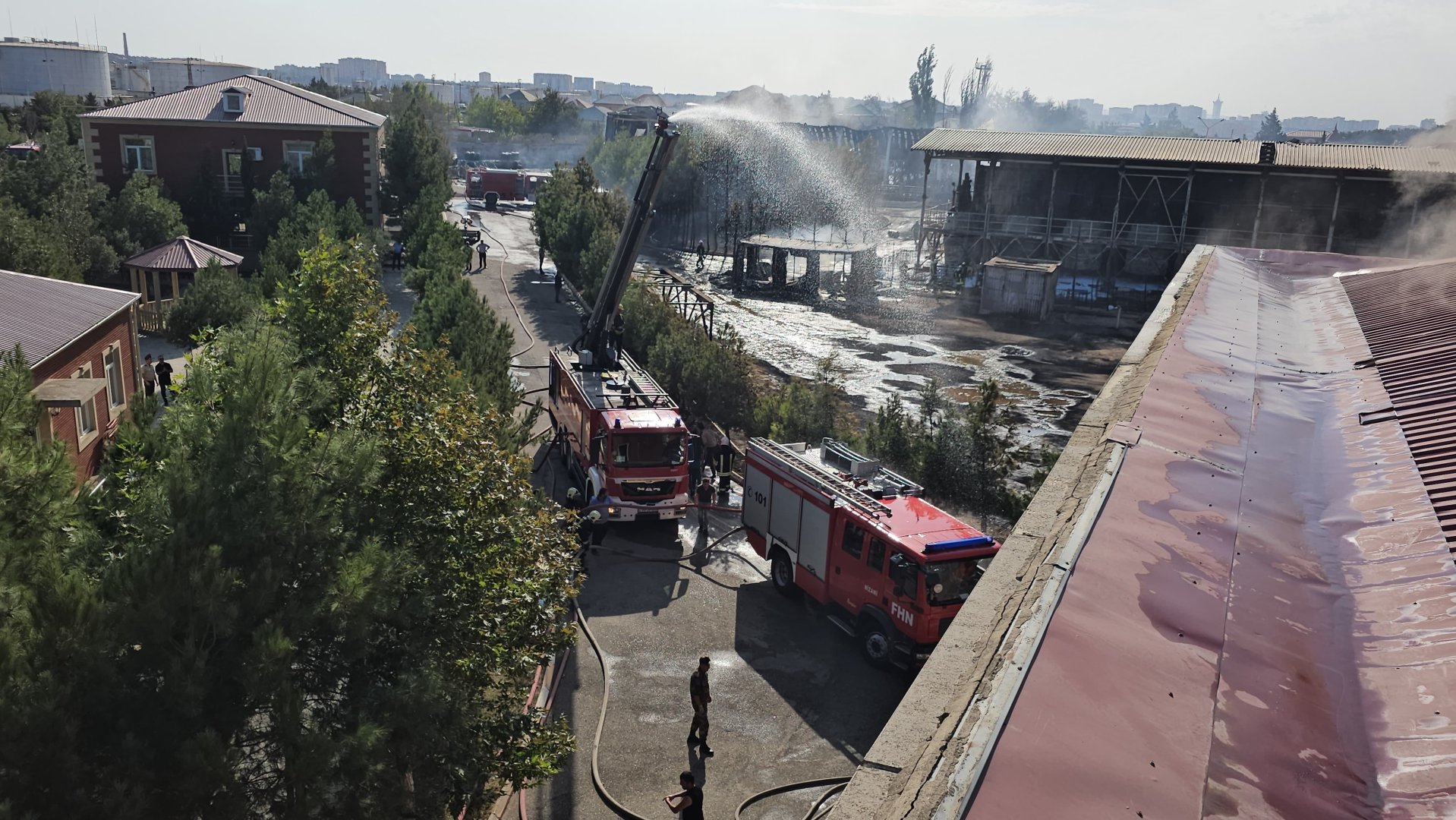 Bakıda SOCAR-ın müəssisəsindəki yanğın söndürüldü (FOTO/VİDEO) (ƏLAVƏ OLUNUB)