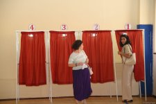 Azerbaijan's parliamentary election sees high voter turnout from very beginning (PHOTO)