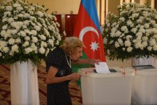 Azerbaijan's parliamentary election sees high voter turnout from very beginning (PHOTO)