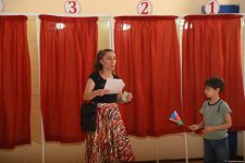 Azerbaijan's parliamentary election sees high voter turnout from very beginning (PHOTO)