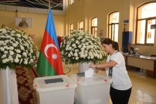 Azerbaijan's parliamentary election sees high voter turnout from very beginning (PHOTO)