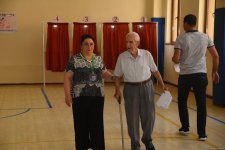 Azerbaijan's parliamentary election sees high voter turnout from very beginning (PHOTO)