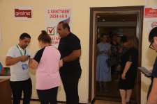 Azerbaijan's parliamentary election sees high voter turnout from very beginning (PHOTO)