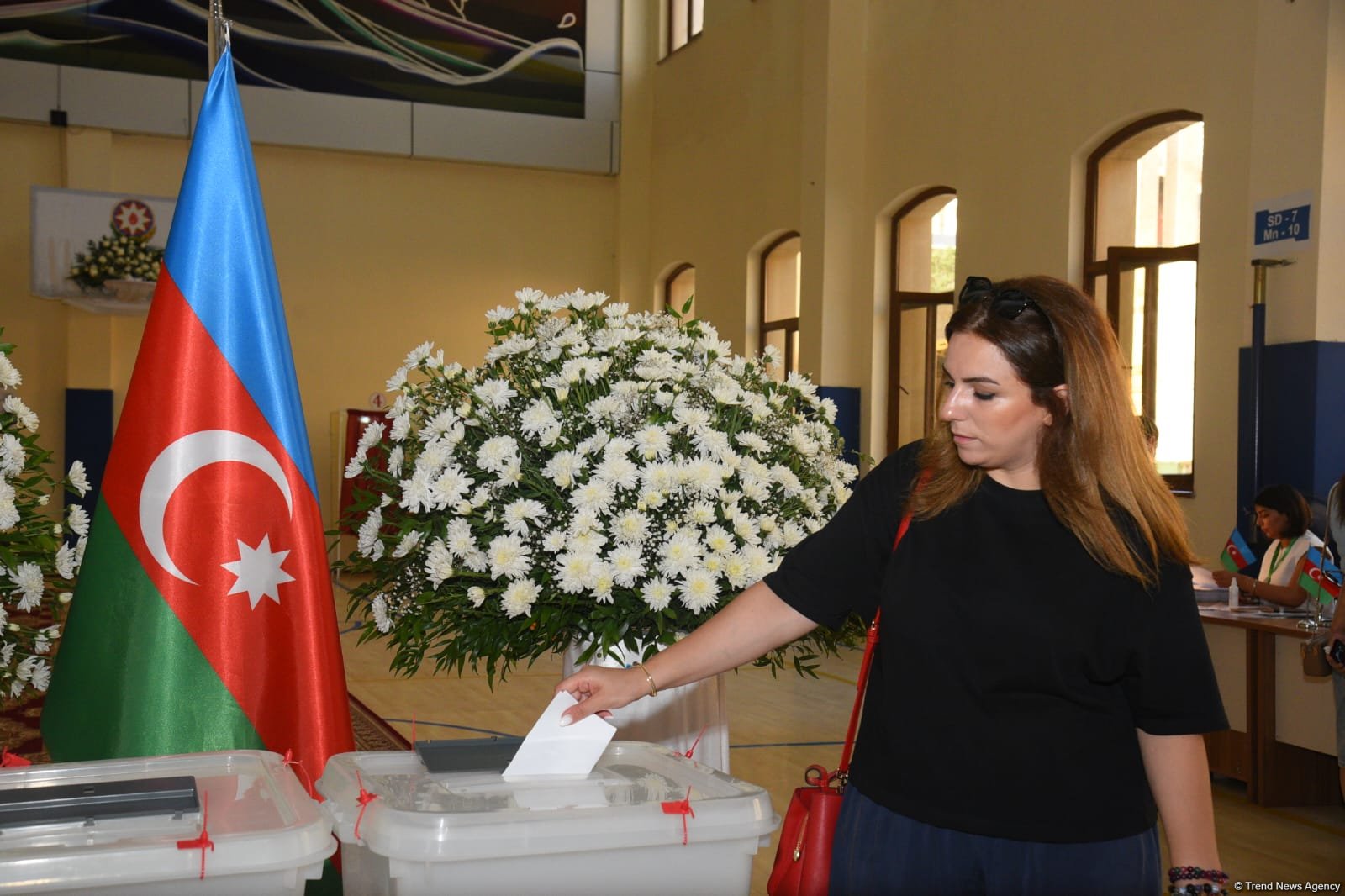 Azerbaijan's parliamentary election sees high voter turnout from very beginning (PHOTO)