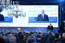 President Ilham Aliyev addresses session on "Azerbaijan's role in the new geopolitical environment" at International Cernobbio Forum (PHOTO/VIDEO)