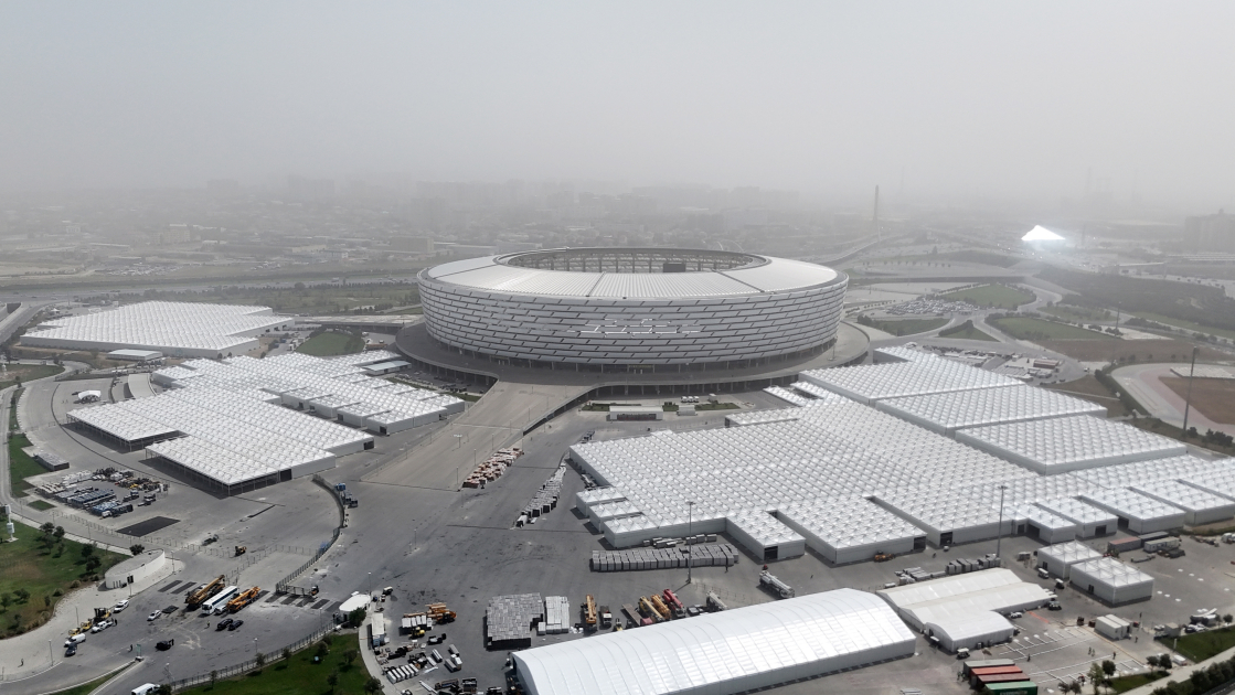 Prezident İlham Əliyev Bakı Olimpiya Stadionunun ərazisində COP29-a hazırlıqla bağlı görülən işlərlə tanış olub (FOTO)